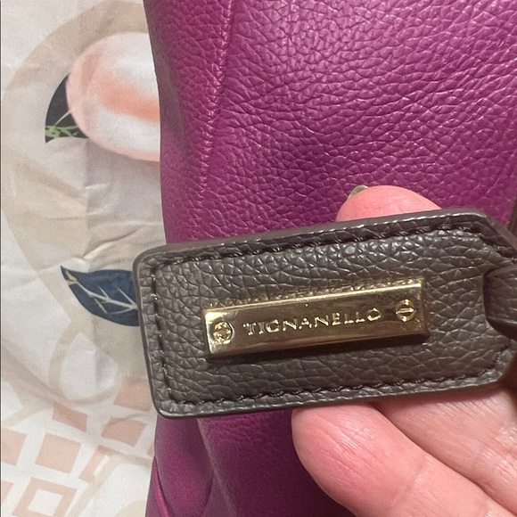 Tignanello Plum Pebbled Leather Tote Bag – Gold Hardware – Excellent Condition - Picture 2 of 15